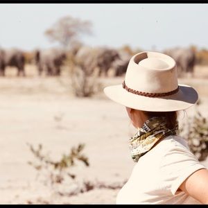 Meet your Posher, Maria